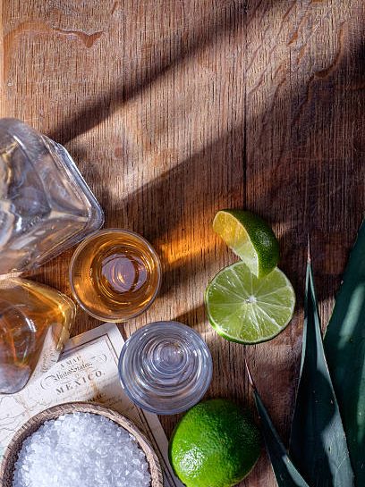 Mezcal y tequila