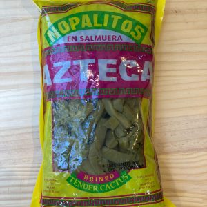 Nopales en tiras en tienda mexicana