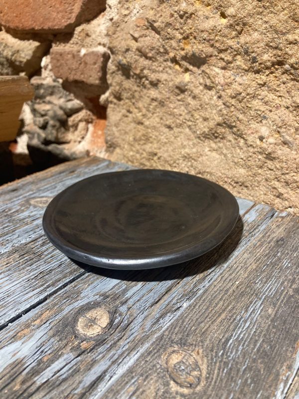 Plato café de barro negro