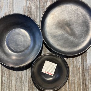 Platos de barro negro de Oaxaca
