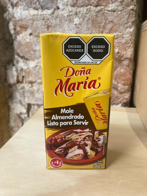 Mole mexicano en tienda en España
