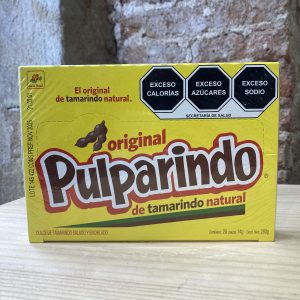 Caja de pulparindos, chucherías mexicanas.
