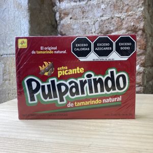 Caja de pulparindos extra picantes en tienda mexicana de Barcelona