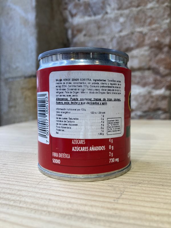 Salsa verde mexicana en tienda en España