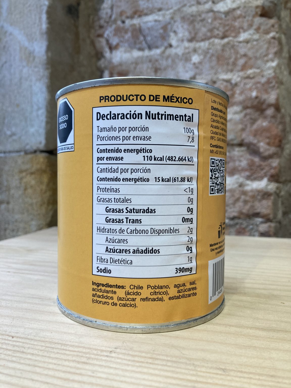 Lata de chile poblano entero en conserva