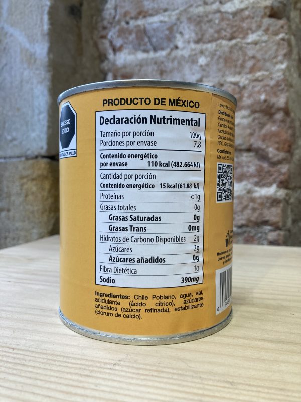 Lata de chile poblano entero en conserva