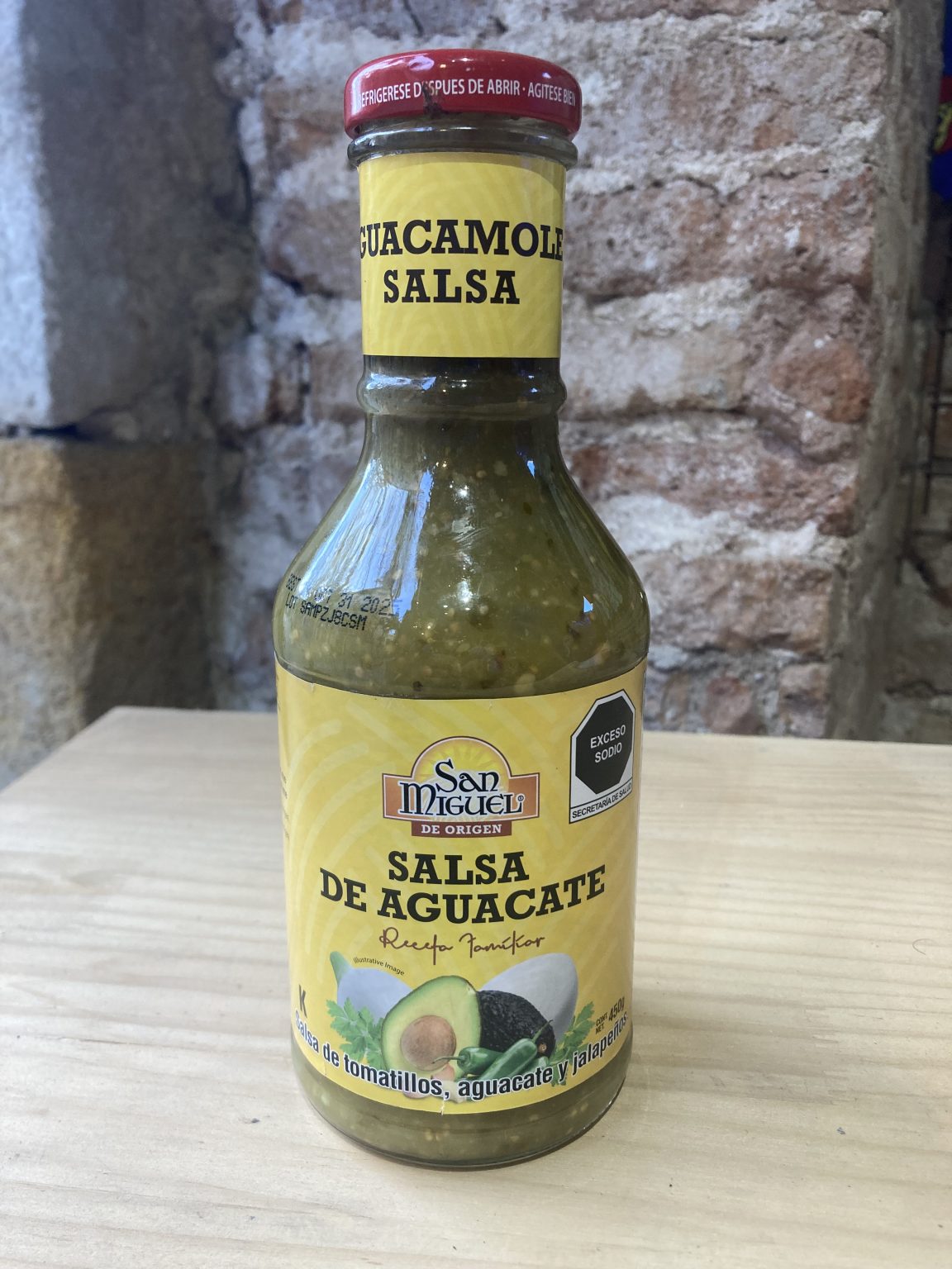 Salsa mexicana con aguacate