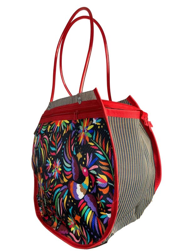 Bolso con arte huichol