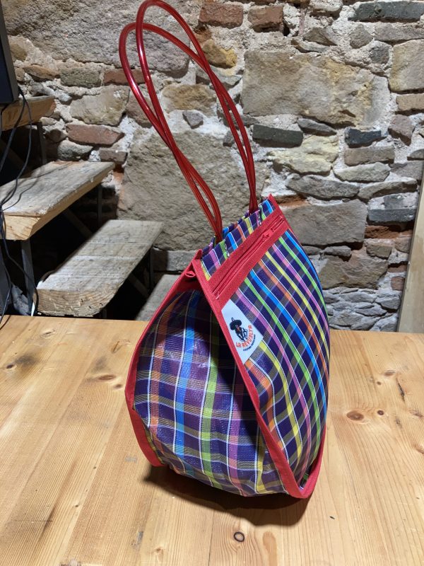Bolsa de México en tienda en Barcelona