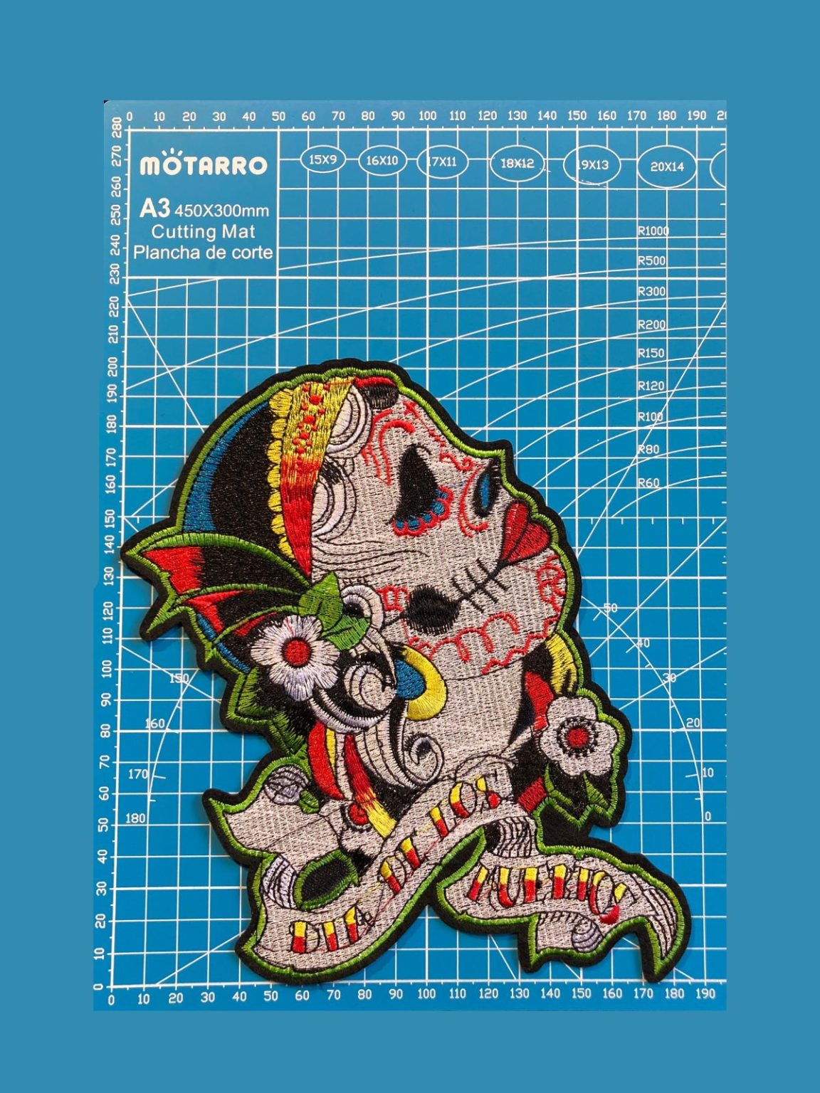 Catrina para ropa en tienda mexicana en Barcelona