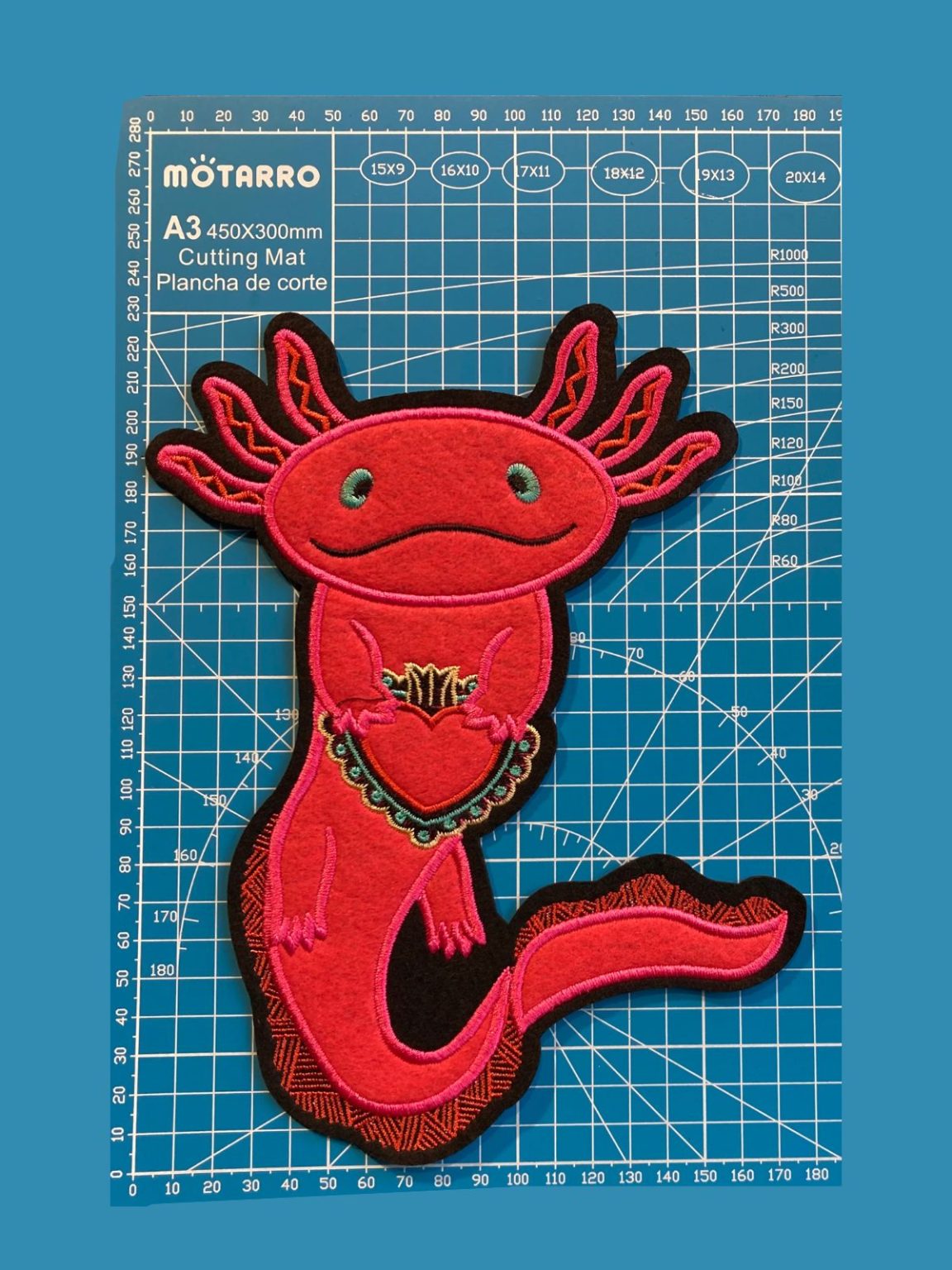 Parche de ajolote para poner en ropa